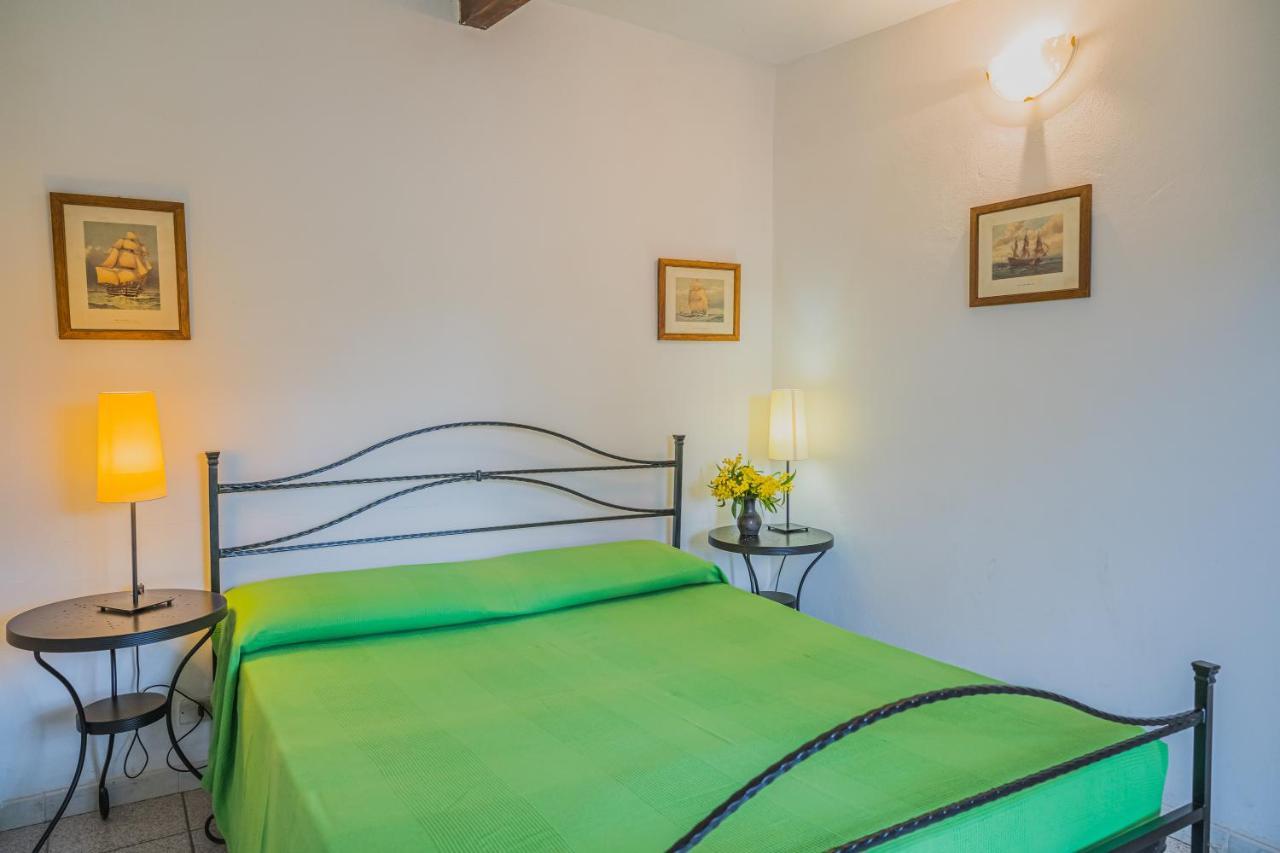Villa Ariel Vicino La Spiaggia Di Straccoligno กาโปลิเวรี ภายนอก รูปภาพ