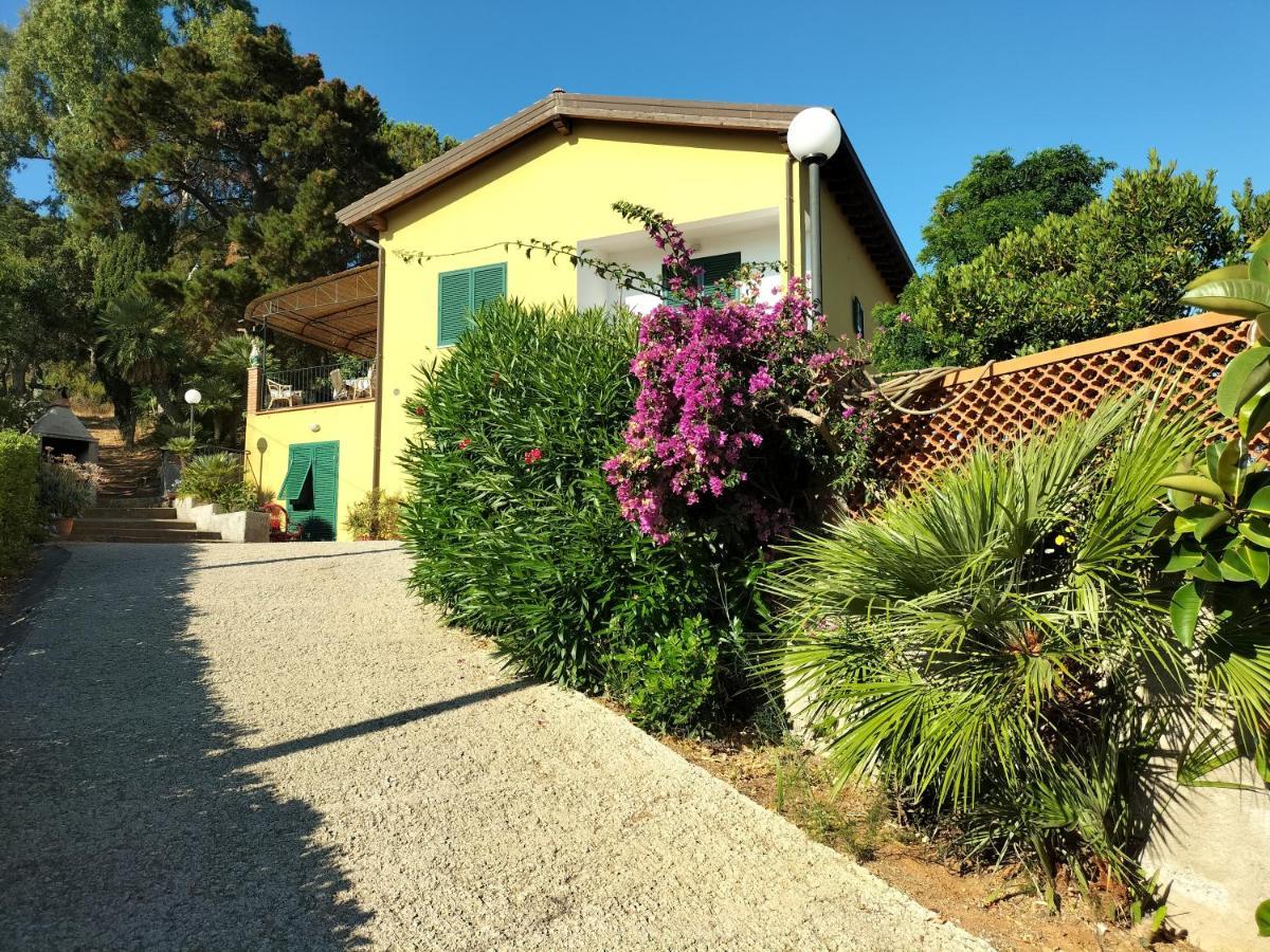 Villa Ariel Vicino La Spiaggia Di Straccoligno กาโปลิเวรี ภายนอก รูปภาพ