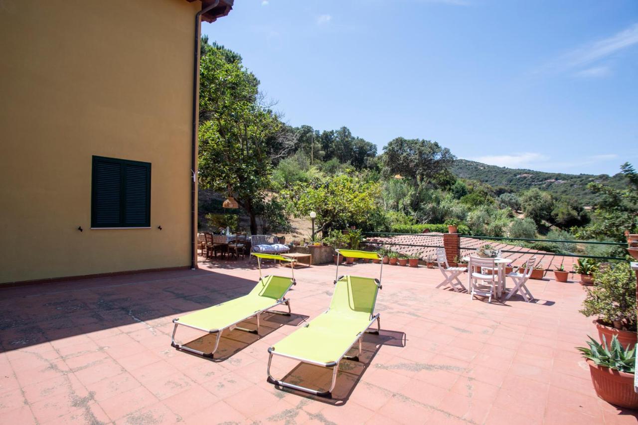Villa Ariel Vicino La Spiaggia Di Straccoligno กาโปลิเวรี ภายนอก รูปภาพ